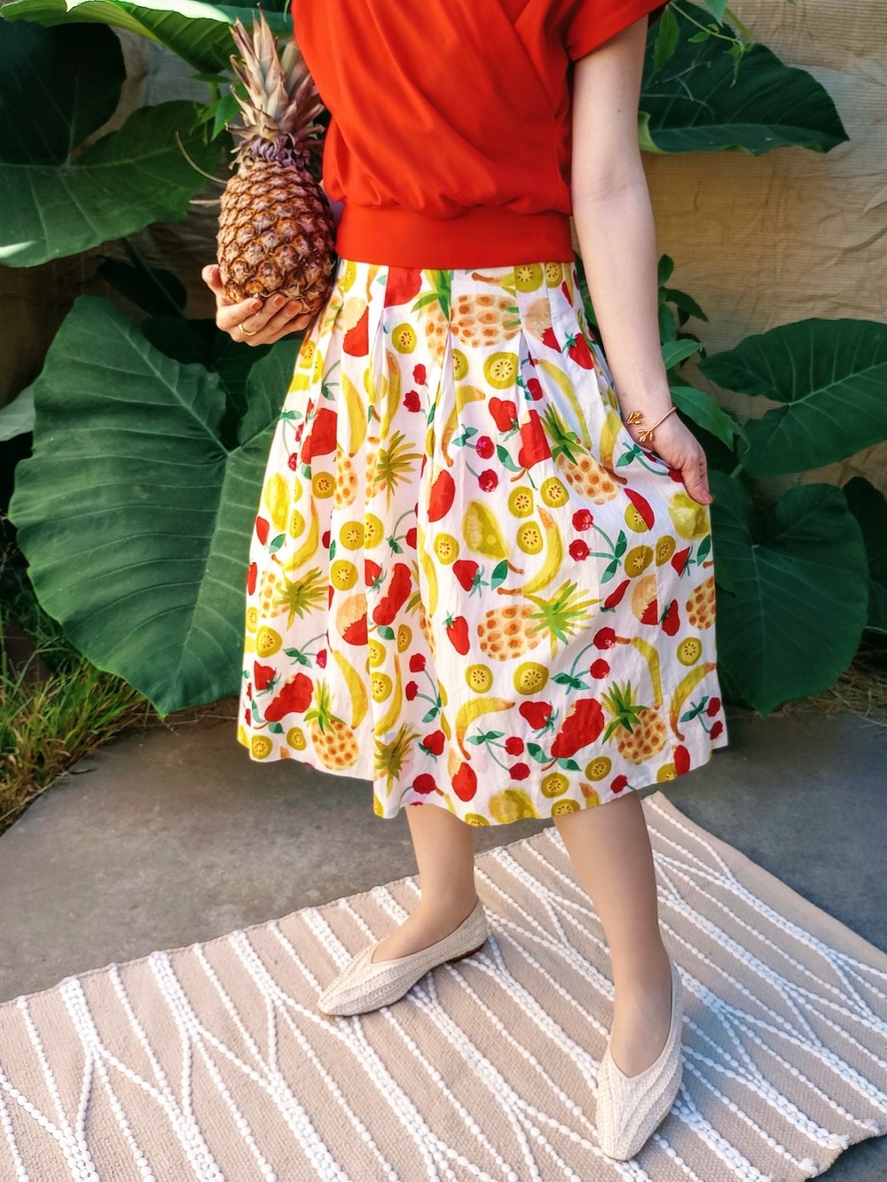 Vintage ❉ Tropical Fruit Print Cotton Midi Pleated Skirt by Autograph Size 4